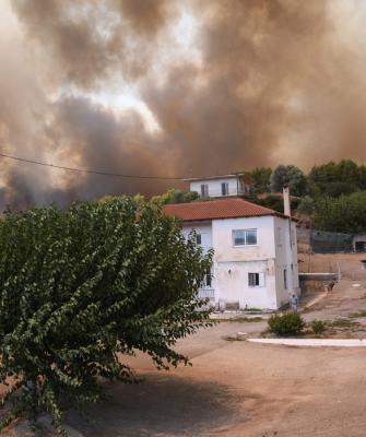 Wildfire in Ancient Olympia, Peloponnese, Greece on August 5, 2021. / Πυρκαγιά στην Αρχαία Ολυμπία, 5 Αυγούστου 2021.