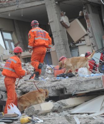 Seismos-Turkey-Tourkia-Earthquake
