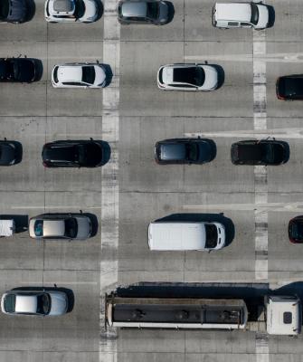 κίνηση αυτοκινήτων δρόμος