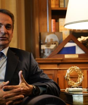 Κυριάκος Μητσοτάκης γραφείο