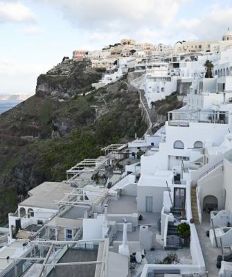 Σαντορίνη θάλασσα βράχια