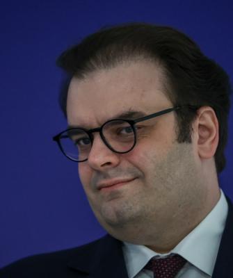 Κυριάκος Πιερρακάκης κοντινό
