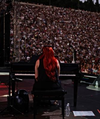 Πιανίστρια σε συναυλία