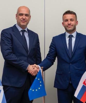 ΕΛΛΗΝΙΚΑ ΑΜΥΝΤΙΚΑ ΣΥΣΤΗΜΑΤΑ