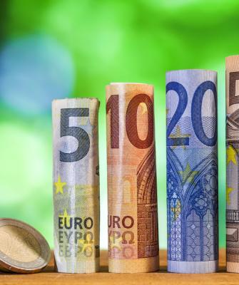 Νομίσματα, χαρτονομίσματα