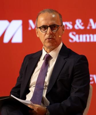 Νίκος Σαλακάς, Chief of Corporate Center and General Counsel της Alpha Bank
