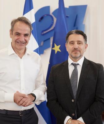 Μητσοτάκης, Πανάι