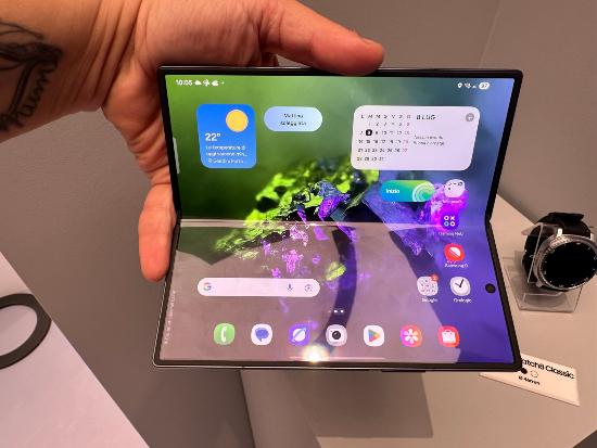 Galaxy Z Fold7-Samsung