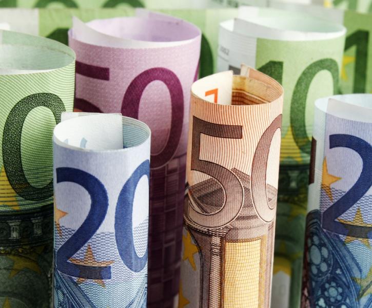 Χαρτονομίσματα ευρώ κοντινό