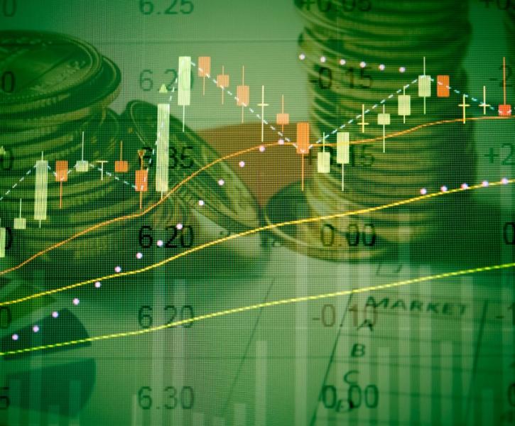Χρηματιστήριο, αγορές και ομόλογα σε πράσινο φόντο Χρηματιστήριο και αγορές