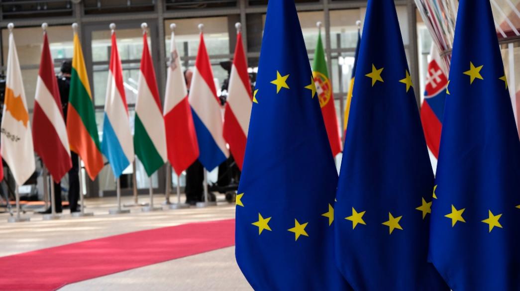 Δημοσιονομική αναμέτρηση σε αβέβαιες οικονομικές συνθήκες για την ΕΕ | Business Daily