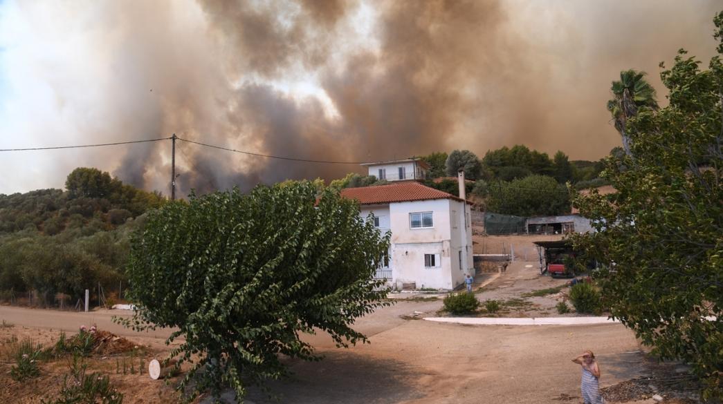 Wildfire in Ancient Olympia, Peloponnese, Greece on August 5, 2021. / Πυρκαγιά στην Αρχαία Ολυμπία, 5 Αυγούστου 2021.