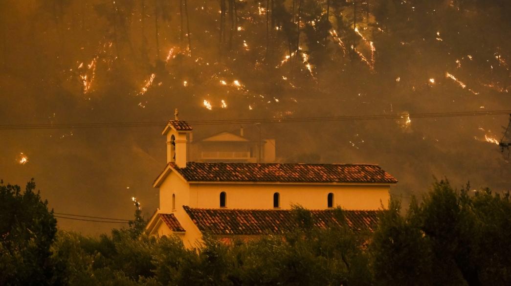  Έκτη μέρα της φωτιάς στην Εύβοια, στις 8 Αυγούστου, 2021