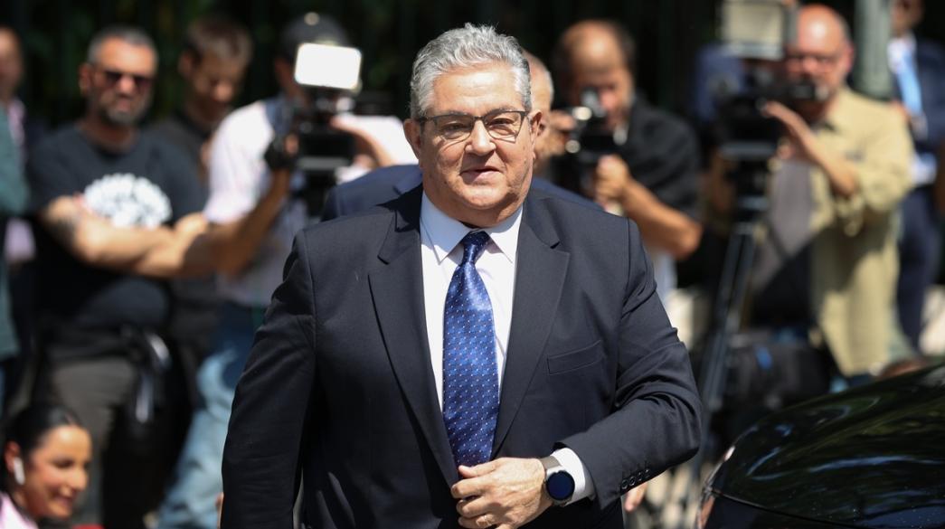 Δημήτρης Κουτσούμπας πορτρέτο