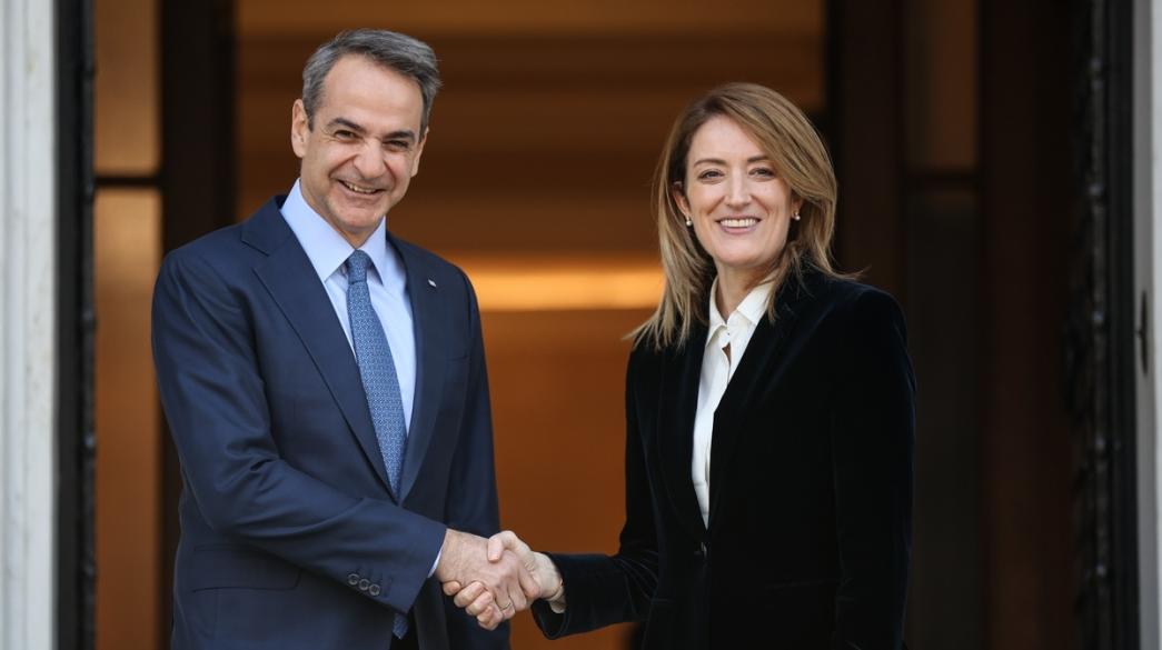 businessdaily-Mitsotakis-Metsola-Roberta