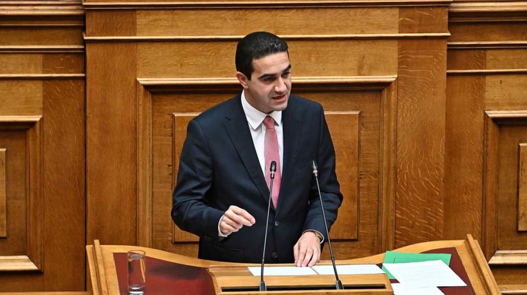 Μιχάλης Κατρίνης στη Βουλή