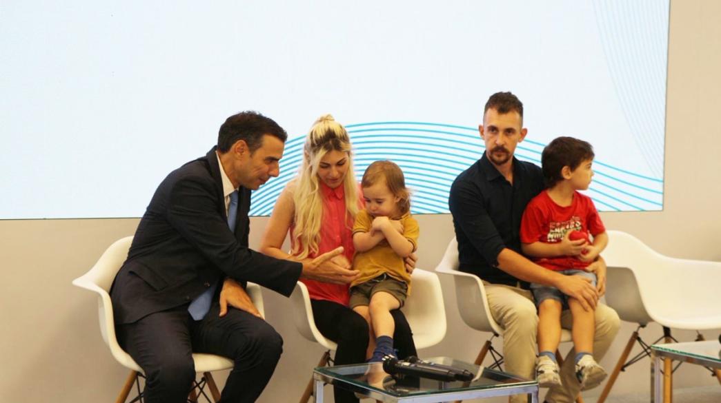 Μάριος Θεμιστοκλέους «Ενισχύουμε τις αεροδιακομιδές και δημιουργούμε περισσότερες γέφυρες ζωής σαν του μικρού Λεωνίδα»  Υπουργείο Υγείας