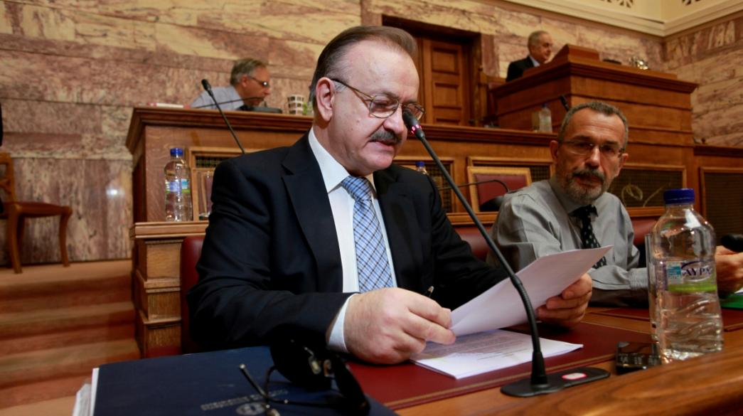 Δημήτρης Σταμάτης στη Βουλή