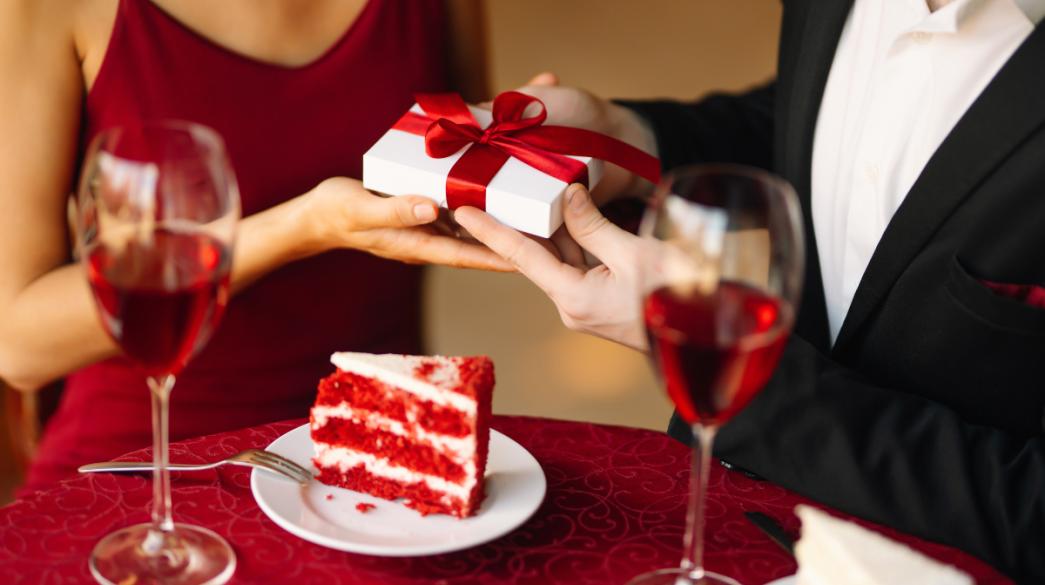 Δώρο Αγίου Βαλεντίνου τραπέζι
