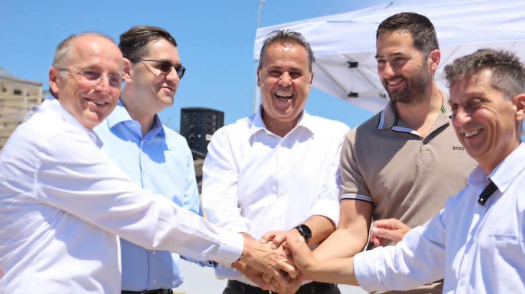 Άτομα του Υπουργείου Περιβάλλοντος και Ενέργειας