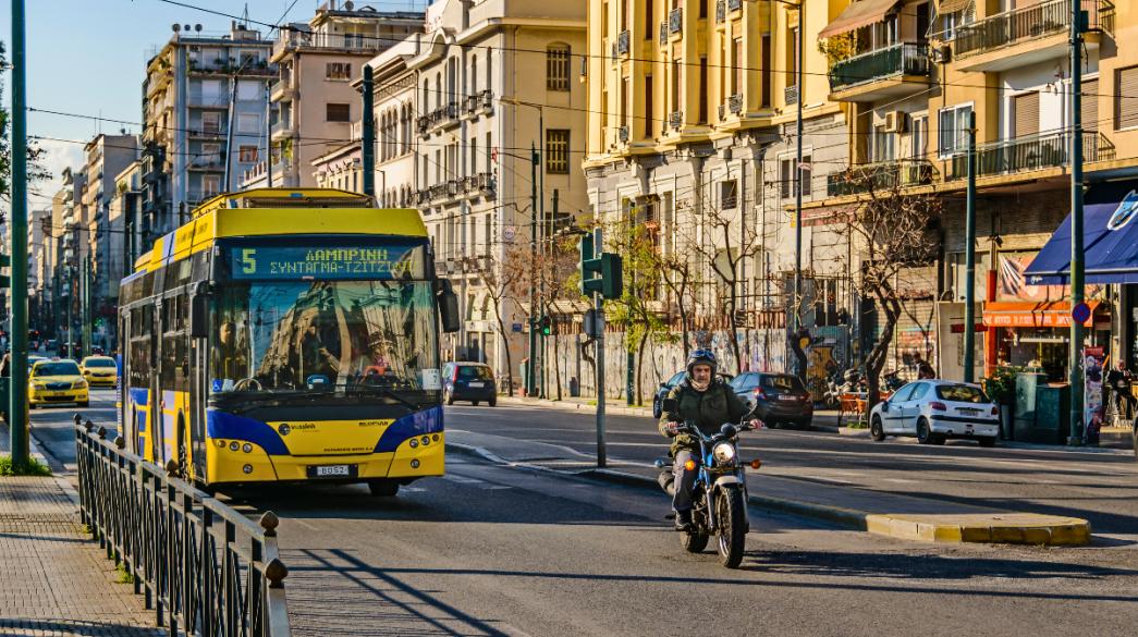 Τρόλεϊ, συγκοινωνίες, μέσα μαζικής μεταφοράς