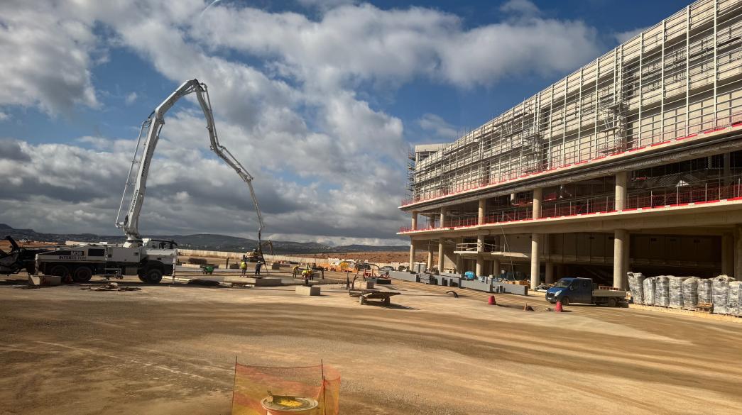 κατασκευή κτιρίου