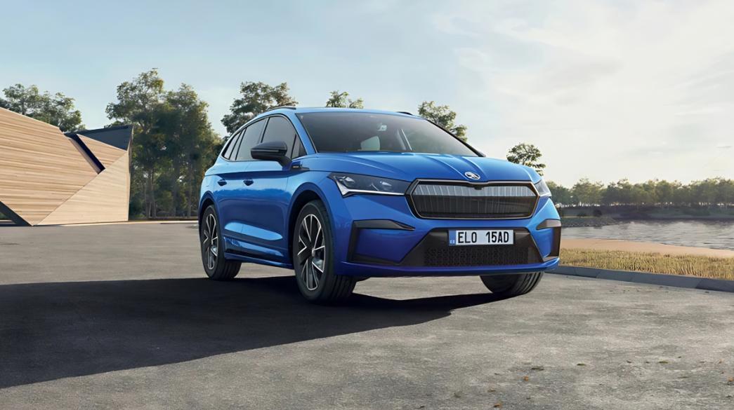 Το ηλεκτρικό Škoda Enyaq σε φυσικό περιβάλλον Škoda Enyaq SUV αυτοκίνητο