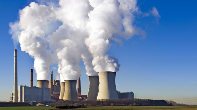 Εργοστάσιο άνθρακα καπνός