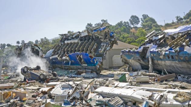 Αεροπορικό δυστύχημα συντρίμμια