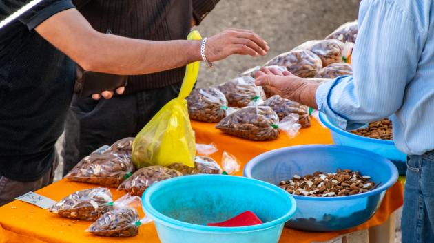 πάγκος λαϊκής αγοράς