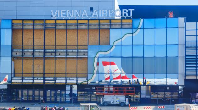 Αεροδρόμιο Βιέννης πρόσοψη