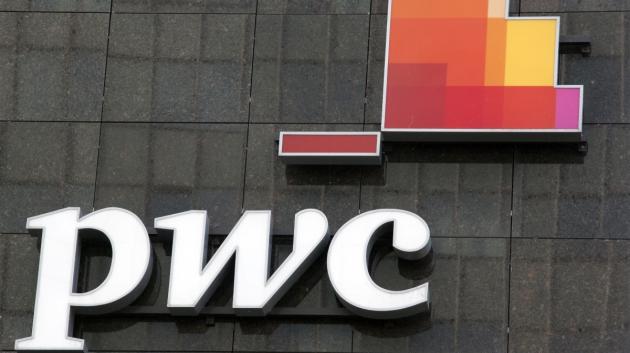 Λογότυπο PwC τοίχος