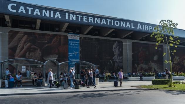 Αεροδρόμιο Κατάνια εξωτερικά
