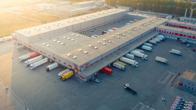 κέντρο logistics αποθήκη