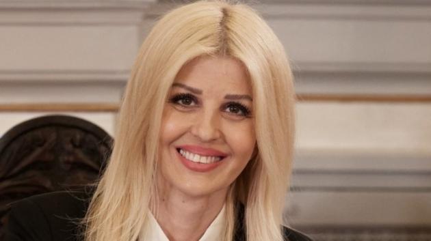 Ελένη Ράπτη πορτρέτο