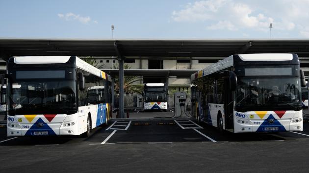 Ηλεκτρικά λεωφορεία στάθμευση