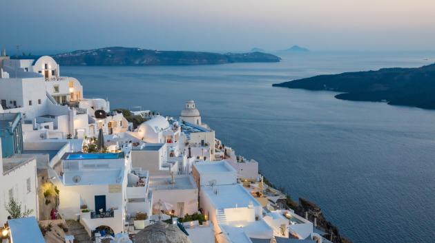Σαντορίνη ηλιοβασίλεμα θέα