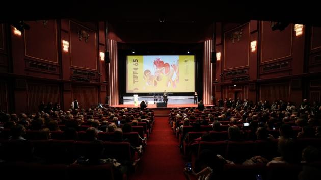 Αίθουσα συνεδρίου γεμάτη