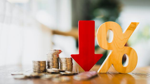 Πτώση επιτοκίων τραπεζών