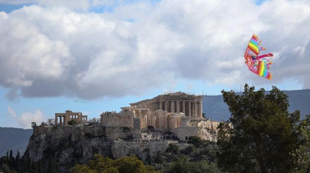 Ακρόπολη και χαρταετός