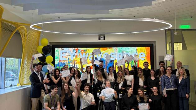 Ομαδική φωτογραφία εκδήλωσης