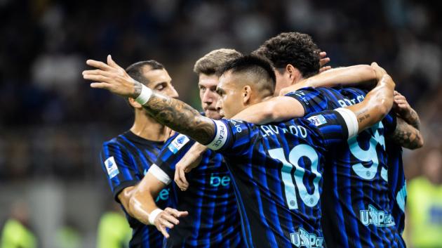 Ποδοσφαιριστές Σέριε Α πανηγυρίζουν