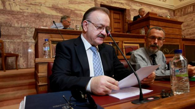 Δημήτρης Σταμάτης στη Βουλή