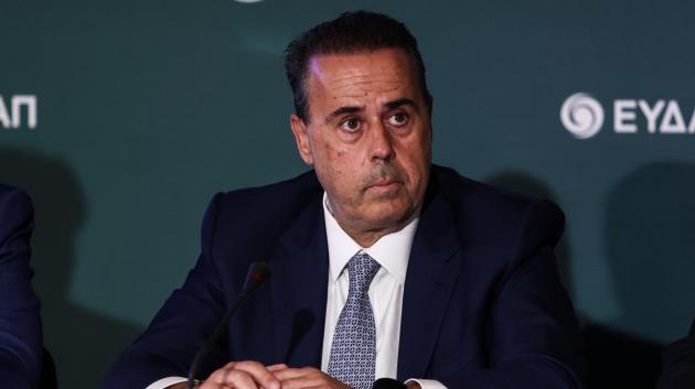 Σταύρος Παπασταύρου πορτρέτο