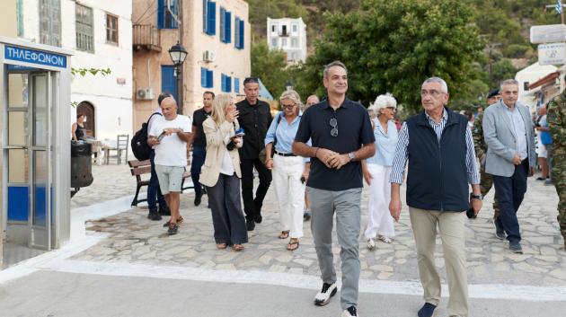 O Πρωθυπουργός στο Καστελόριζο