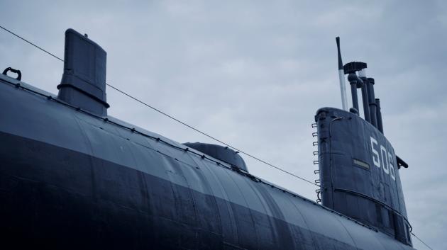 Υποβρύχιο εξωτερικά μεταλλικό