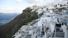 Σαντορίνη θάλασσα βράχια