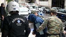 Στέλεχος Αερονομίας συνοδεύει ύποπτο