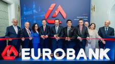 Άτομα της Eurobank στην Ινδία