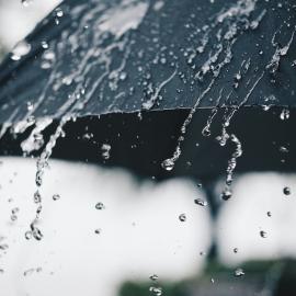 Ομπρέλα με σταγόνες βροχής